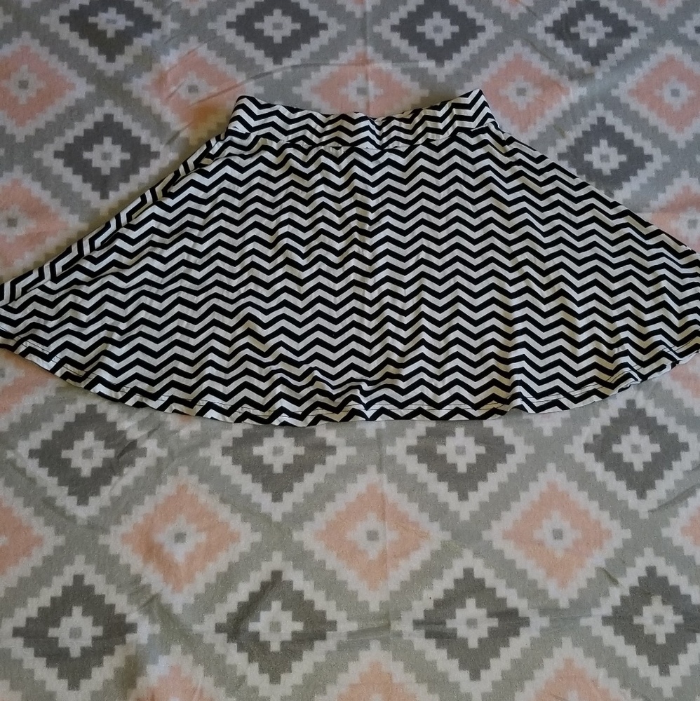 Rue 21 skirt